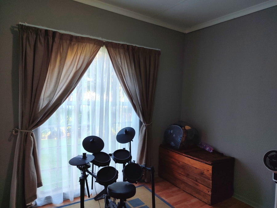 5 Bedroom Property for Sale in Doringkruin North West